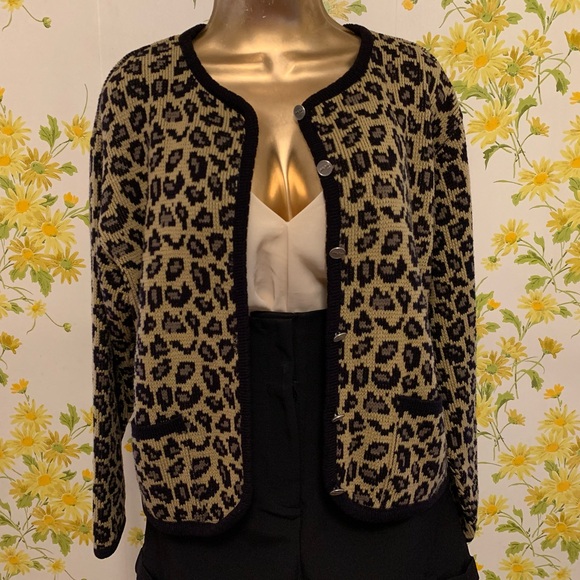 Tally Ho Sweaters - Vintage Tally Ho Leopard button up cardigan Size M